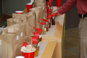 honey-contest-MSBA-fall-2010 A blind taste test of Maine honey was a popular feature of this fall’s meeting, highlighting the incredible variety of flavors found across the state’s apiaries. Top honors from the contest went to Andrew Dewey’s bees in Southwest H arbor.