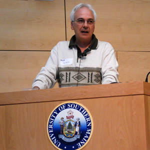 tony-jadczak-MSBA-fall-2010 State Apiarist Tony Jadczak shares his report of Maine apiaries for 2 010.