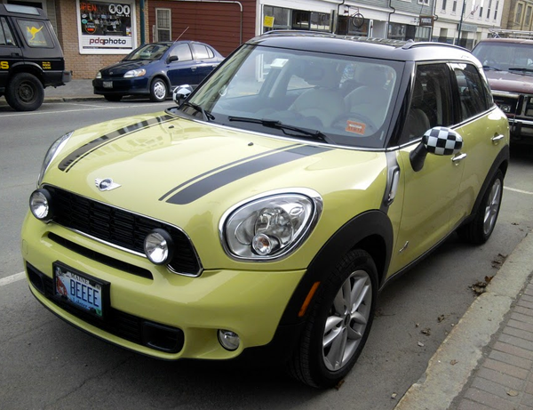 Bee Car Seen in Rockland by themaineplate.com - submitted 11/18/2011 Bee Car Seen in Rockland